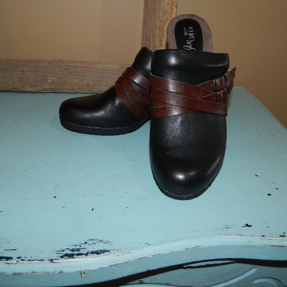 Euro Soft by Sofft Clog Mules Strappy Shoe Size 8.5M